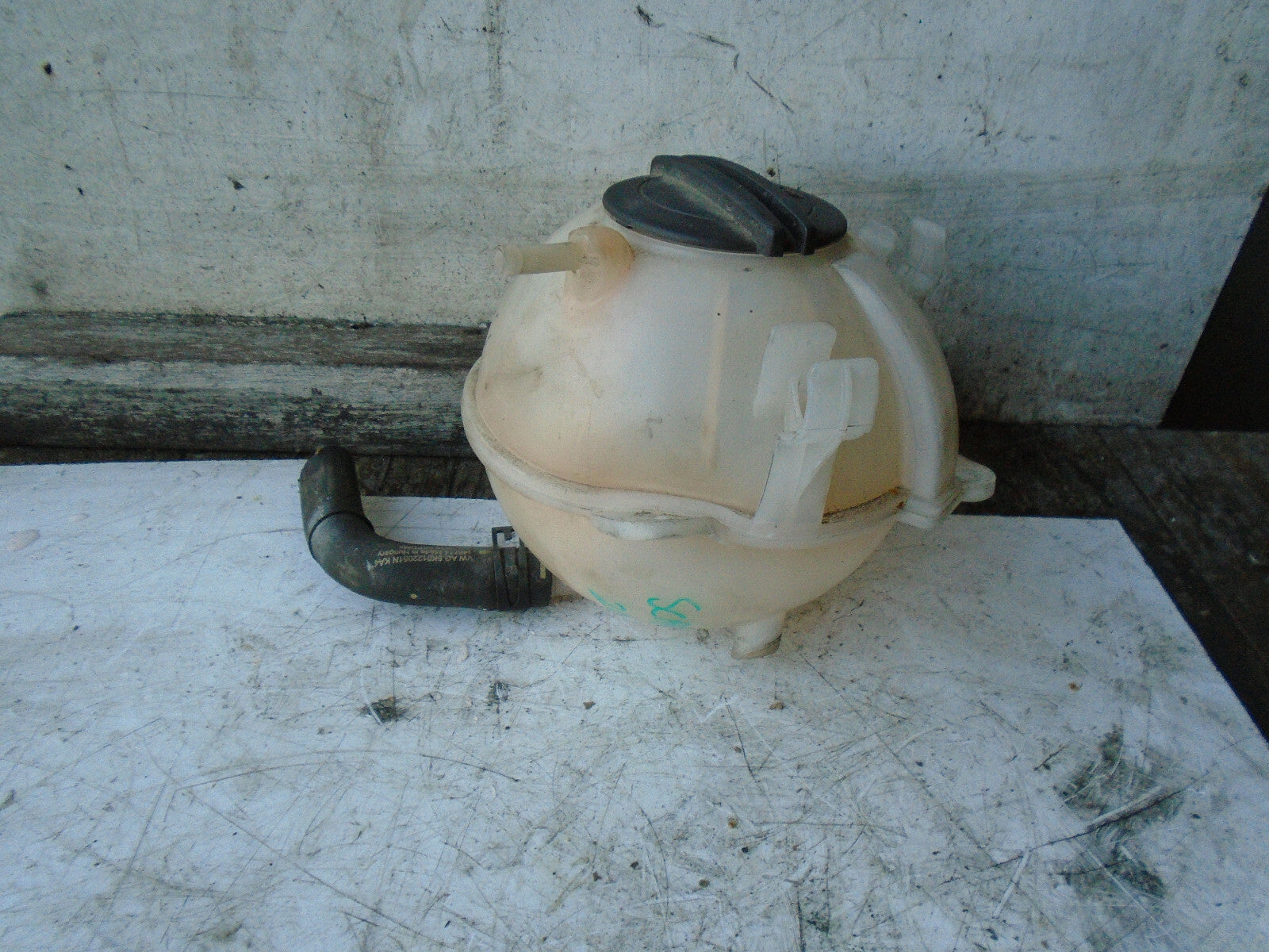 VW VOLKSWAGEN SCIROCCO 2015 COOLANT EXPANSION OVERFLOW TANK 1K012407A