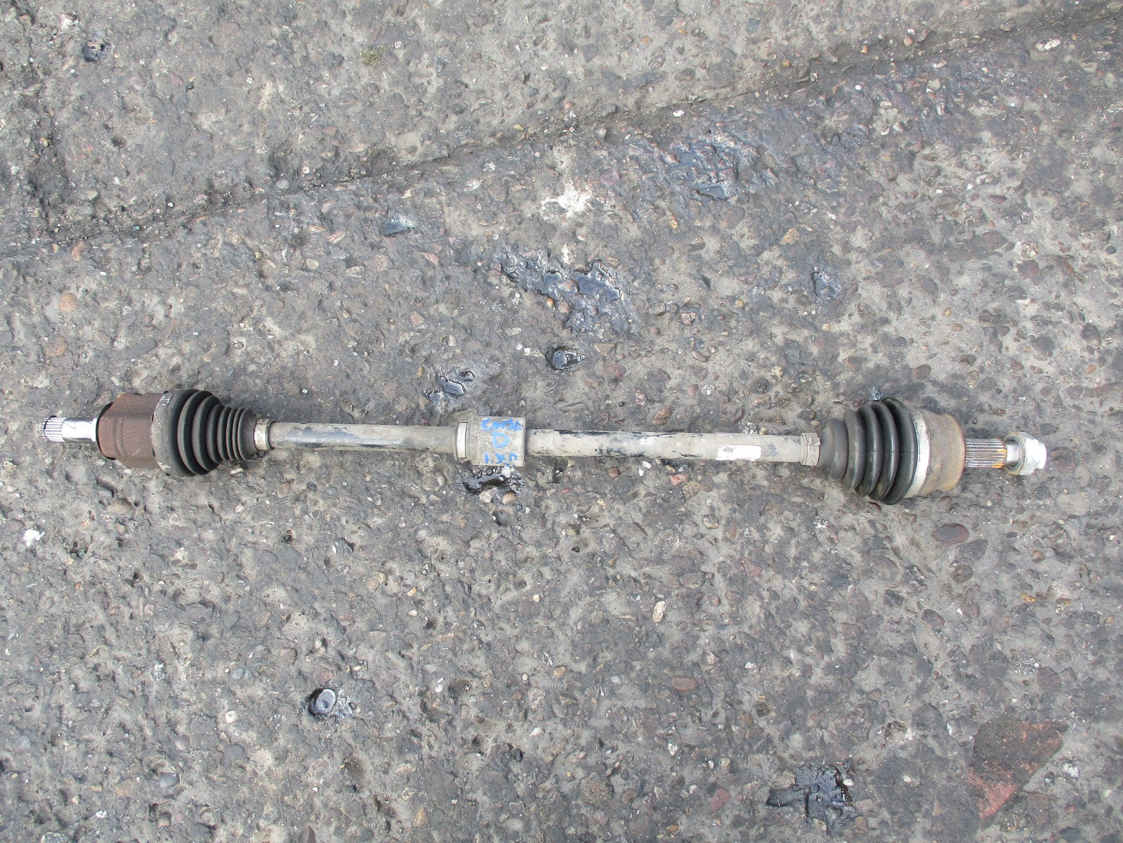 VAUXHALL CORSA D (MK3) 1.3 CDTI (A13DTC) OS DRIVER SIDE DRIVESHAFT 13320254