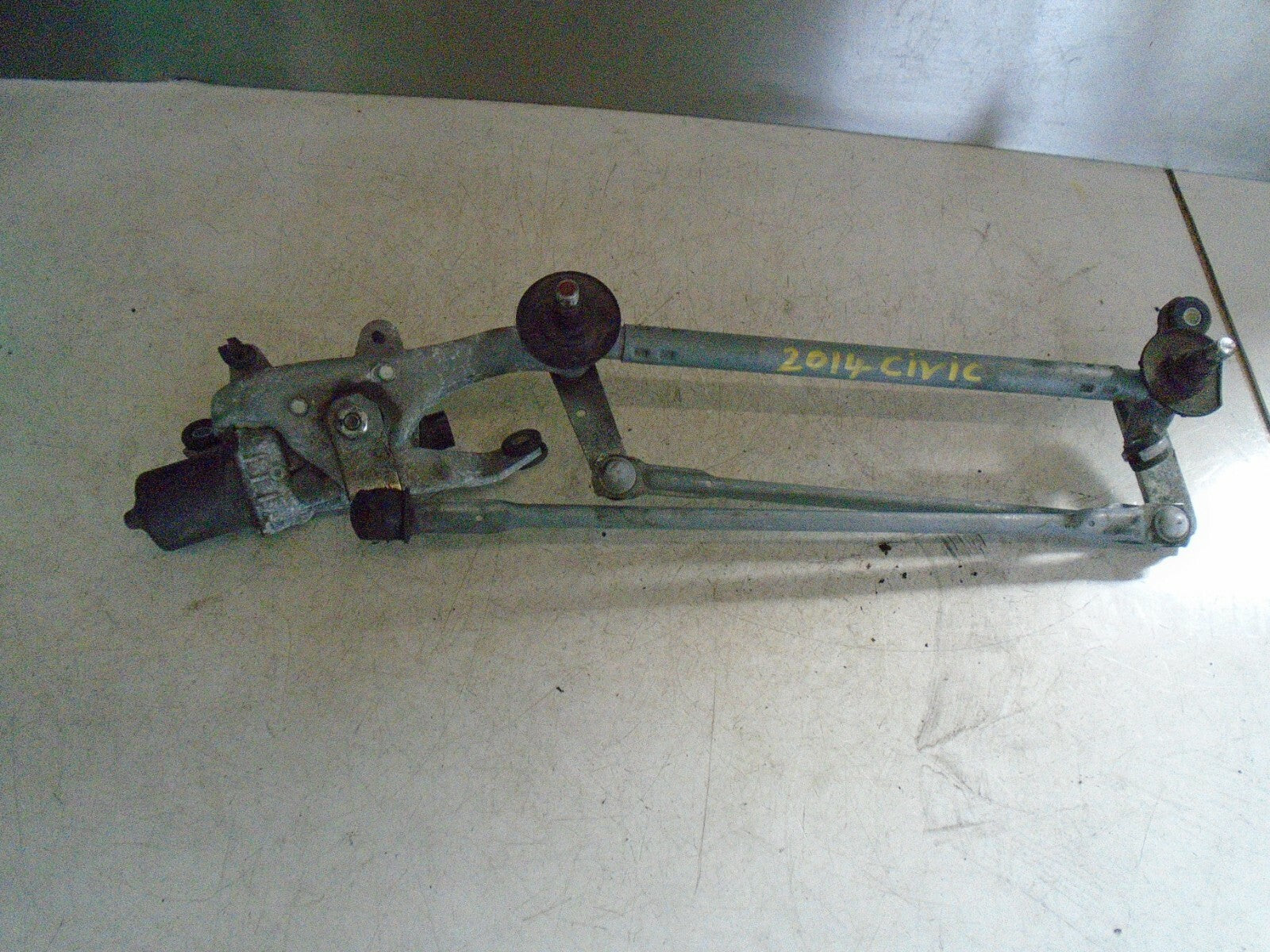 HONDA CIVIC 2014 MK9 FRONT WINDSCREEN WIPER MOTOR WITH LINKAGES