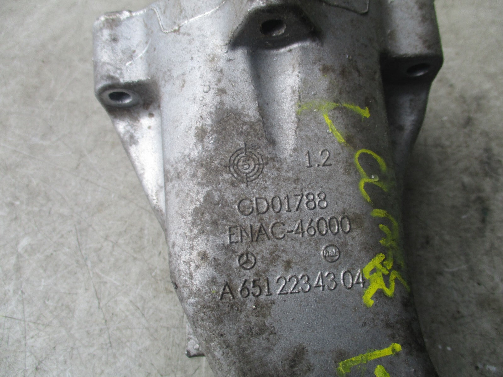 2017 MERCEDES C-CLASS ENGINE MOUNT GEAR BOX ENAC46000
