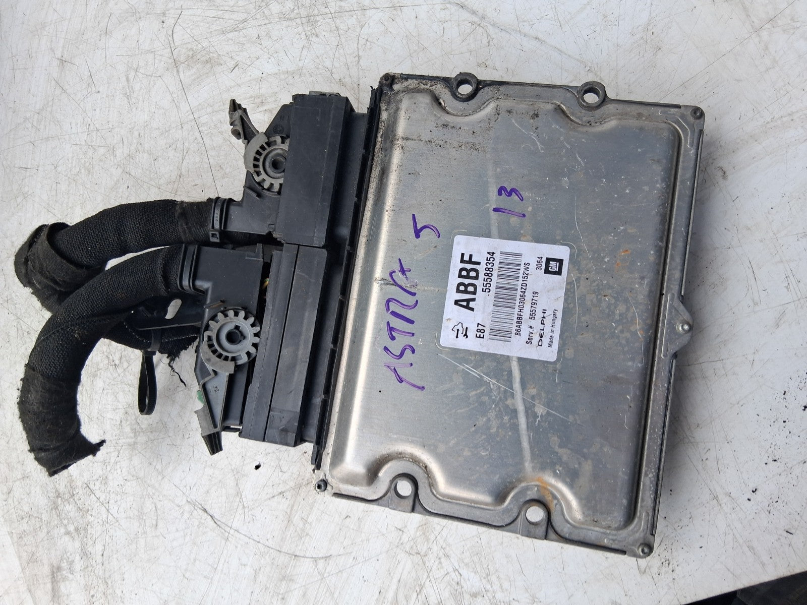 2013 VAUXHALL ASTRA J 1.7 DIESEL ECU ENGINE CONTROL UNIT 55588354