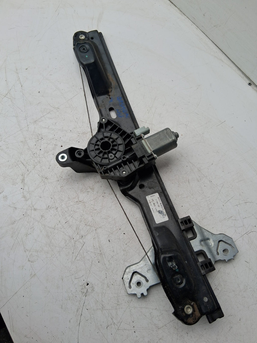 NISSAN QASHQAI MK2 2014 NSF NEAR LEFT DOOR WINDOW REGULATOR & MOTOR 807014EA0B03