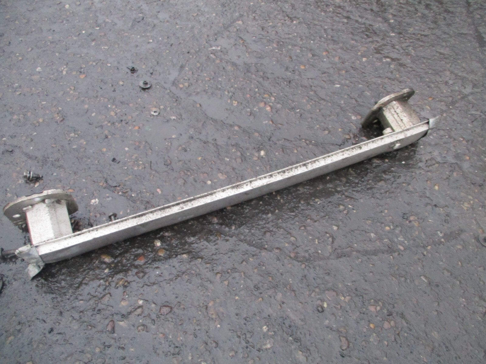 2016 CITROEN DS4 MK1 REAR BUMPER CRASH REINFORCEMENT BAR