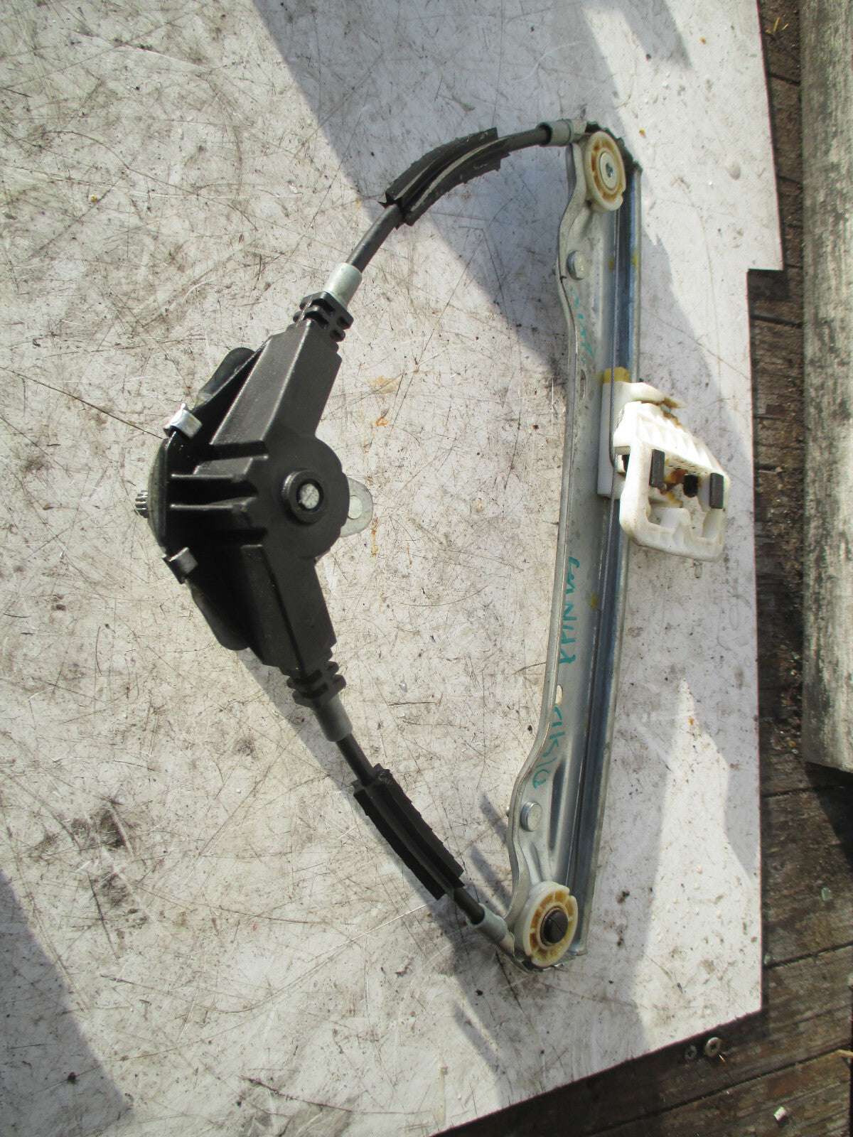 FIAT PANDA 2016 MK3 OSR DRIVER SIDE REAR DOOR WINDOW REGULATOR MANUAL 51983618