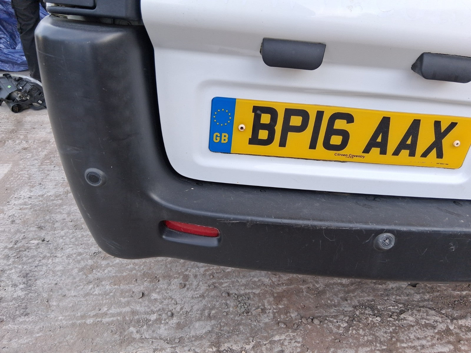 2016 CITROEN DISPATCH MK2 COMPLETE REAR BUMPER WITH PDC SENSORS BLACK