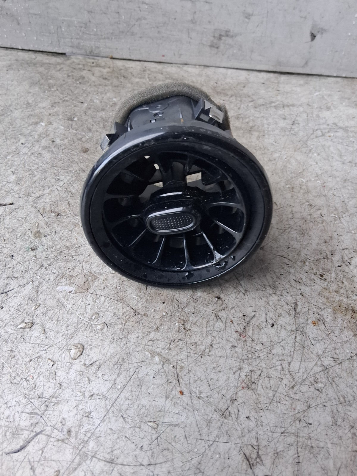 2023 MERCEDES SPRINTER FRONT DASHBOARD CENTRE AIR VENTS T1618811A
