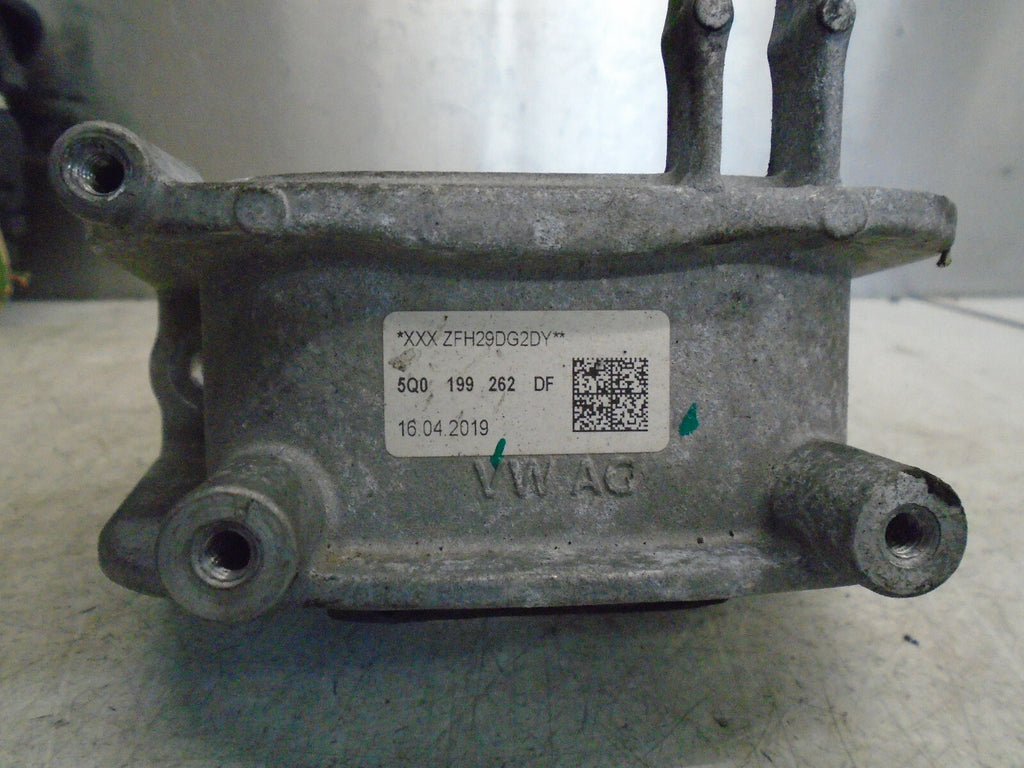 VW VOLKSWAGEN TIGUAN 2018 MK2 2.0 DIESEL DRIVER SIDE GEARBOX MOUNT 5Q0199262DF