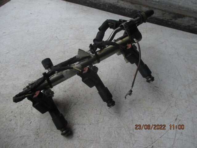 VAUXHALL VIVA 2016 1.0 PETROL INJECTOR RAIL & INJECTORS 55490716