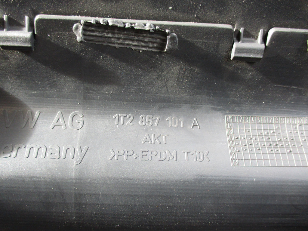 VOLKSWAGEN TOURAN GLOVE BOX 1T2857101A