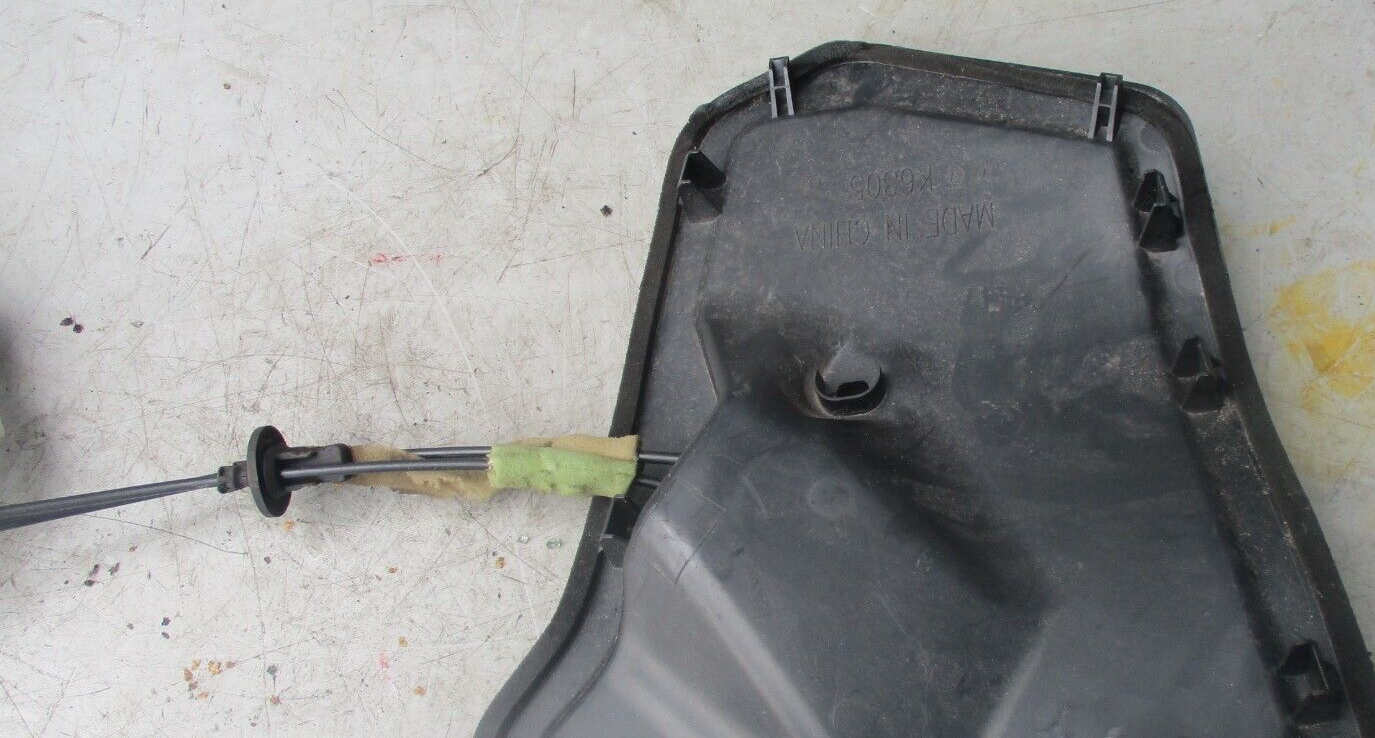 MAZDA 3 MK4 2021 DOOR LOCK MECHANISM CATCH LATCH WITH HANDLE