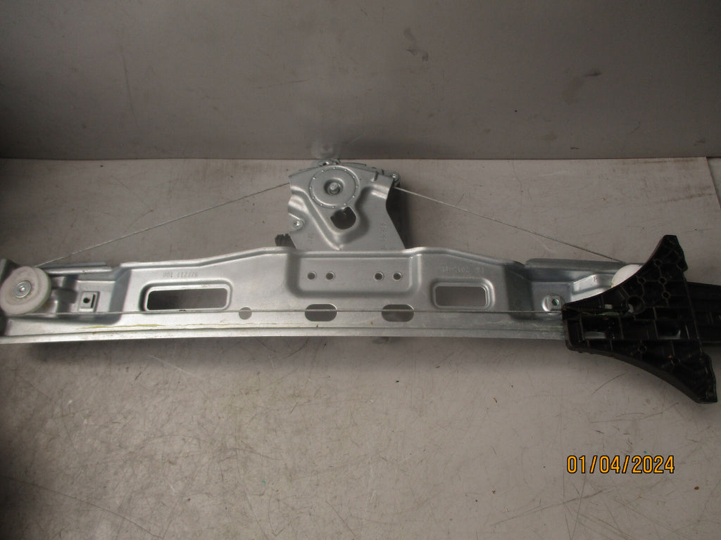 2016 VAUXHALL ZAFIRA C MK3 PASSENGER SIDE REAR WINDOW MOTOR & REGULATOR 13260141