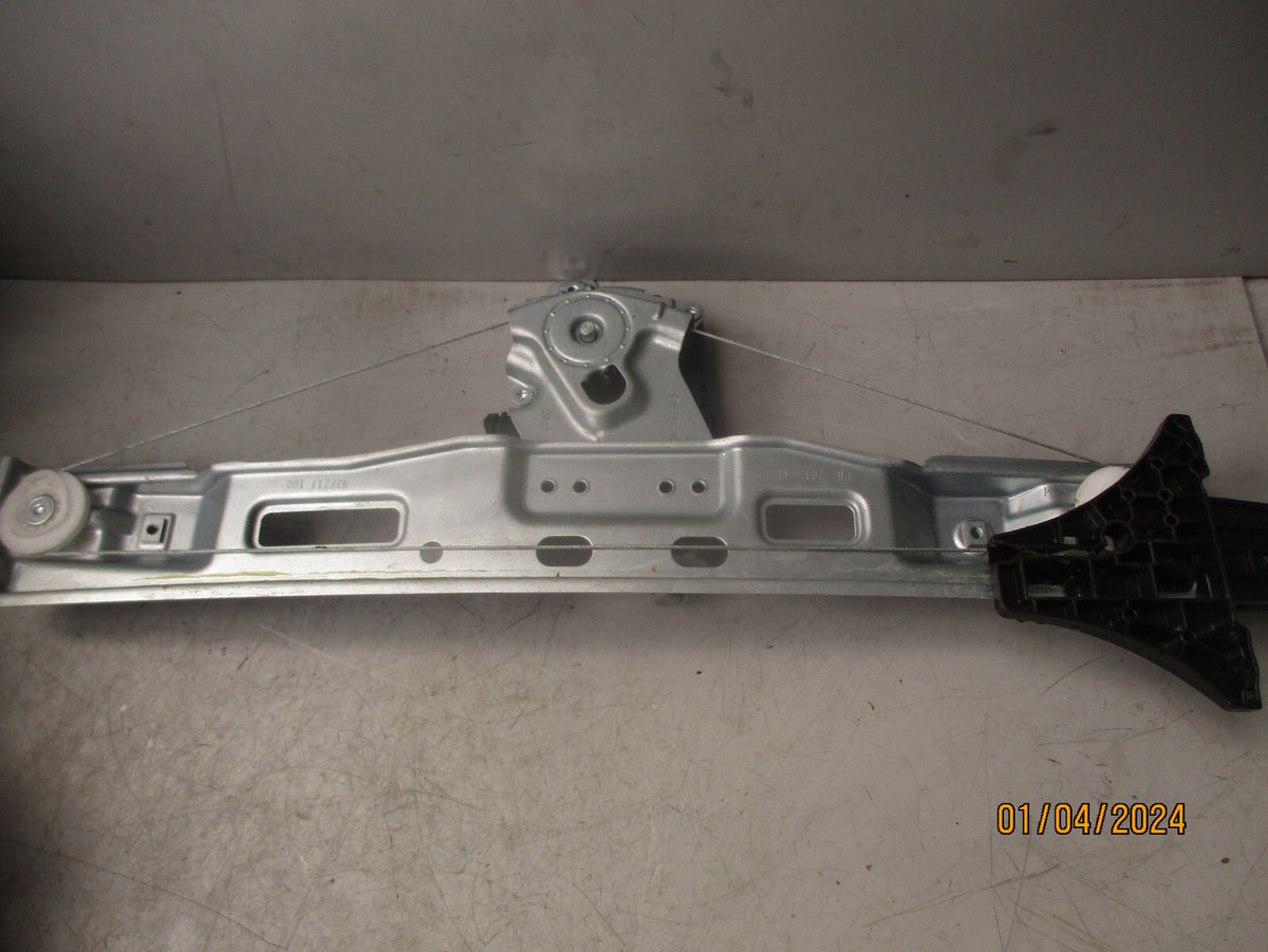 2016 VAUXHALL ZAFIRA C MK3 PASSENGER SIDE REAR WINDOW MOTOR & REGULATOR 13260141
