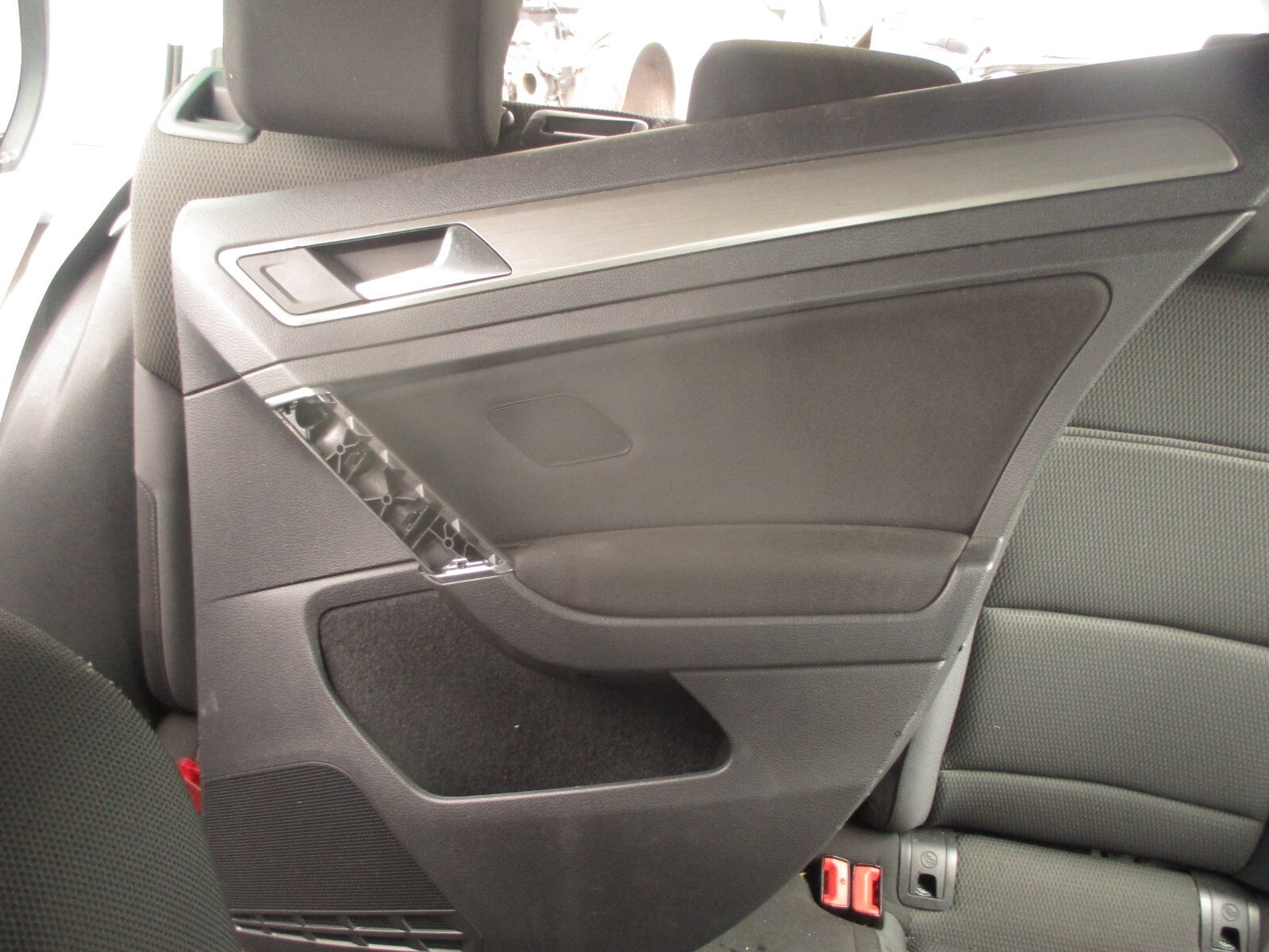 2016 VOLKSWAGEN GOLF MK7 OSR DRIVER SIDE REAR RIGHT DOOR CARD PANEL 5G4867488A