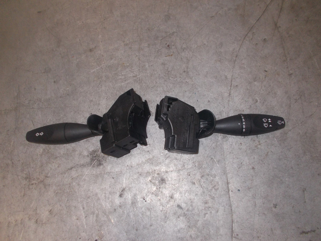 FORD FIESTA MK6 HEADLIGHT WIPER STALKS SWITCHES 1S7T17A553 1S7T13335