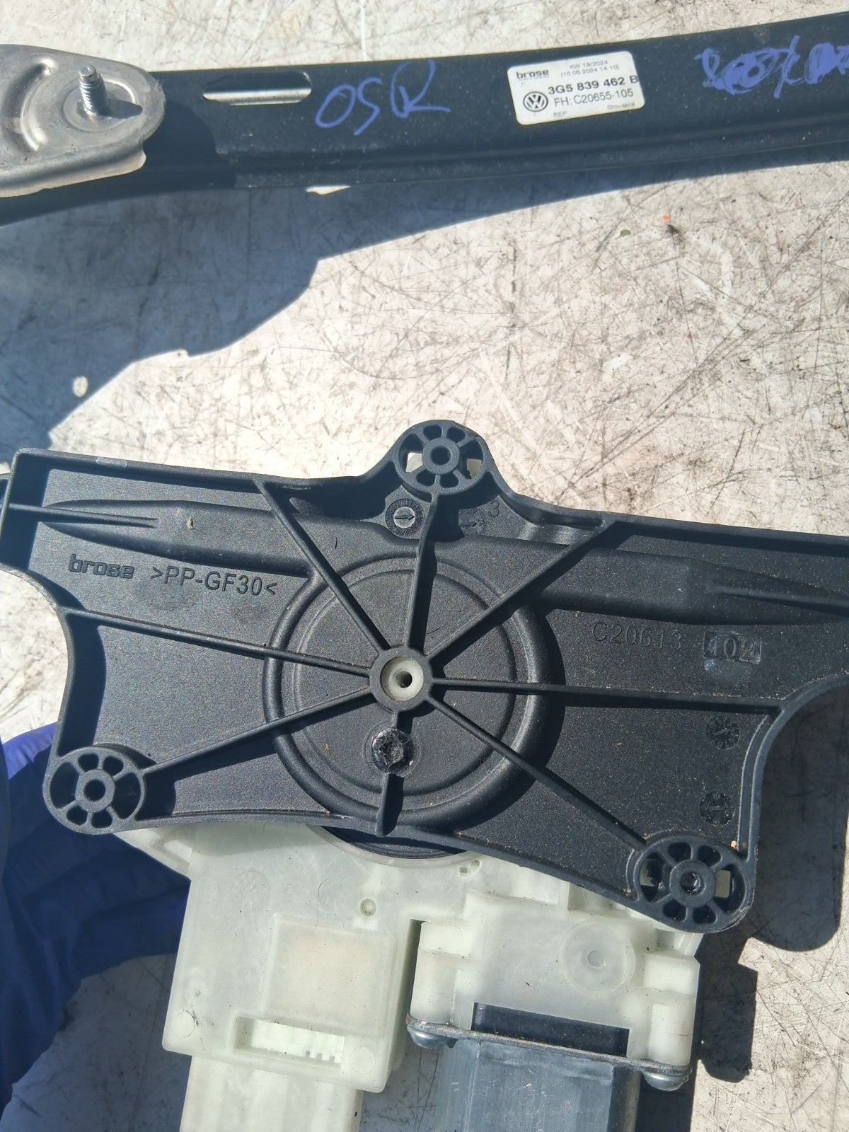 2017 VOLKSWAGEN PASSAT B8 OSR DRIVER SIDE REAR WINDOW MOTOR REGULATOR 3G5839462B