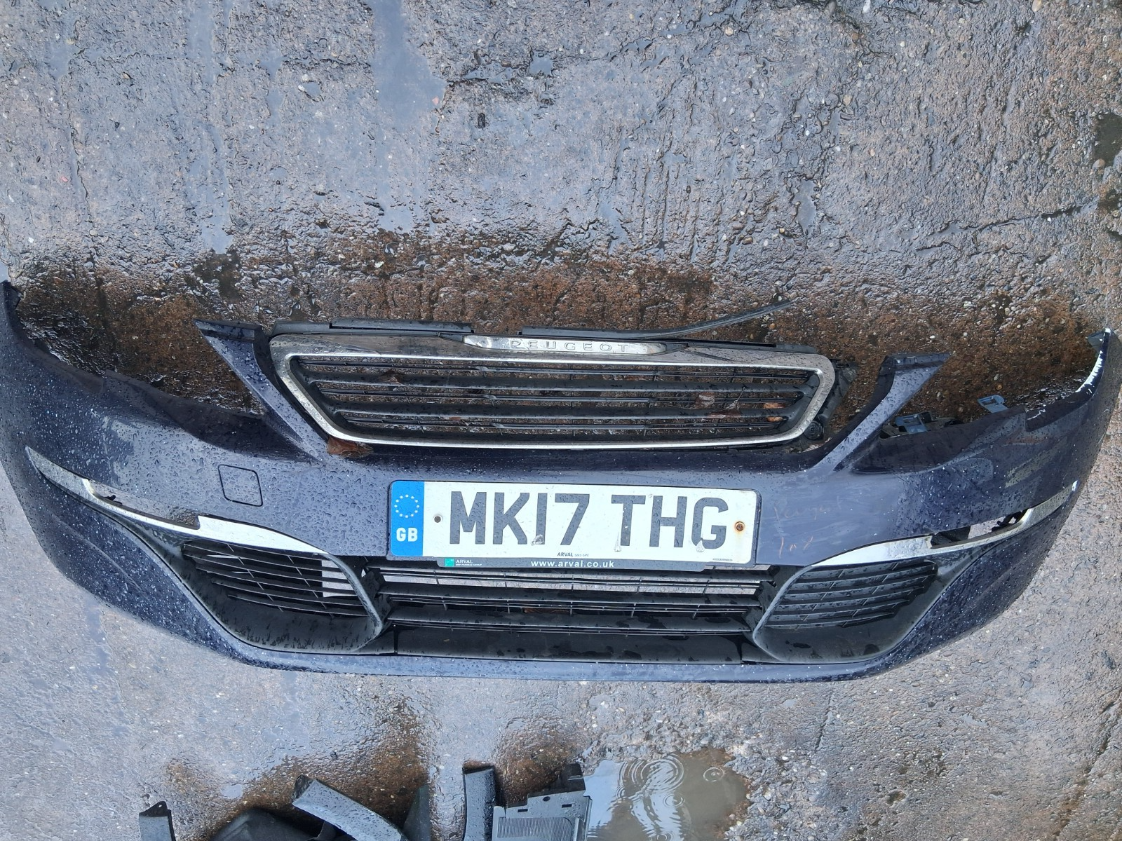2017 PEUGEOT 308 MK2 COMPLETE FRONT BUMPER WITH GRILL GRILLE BLUE