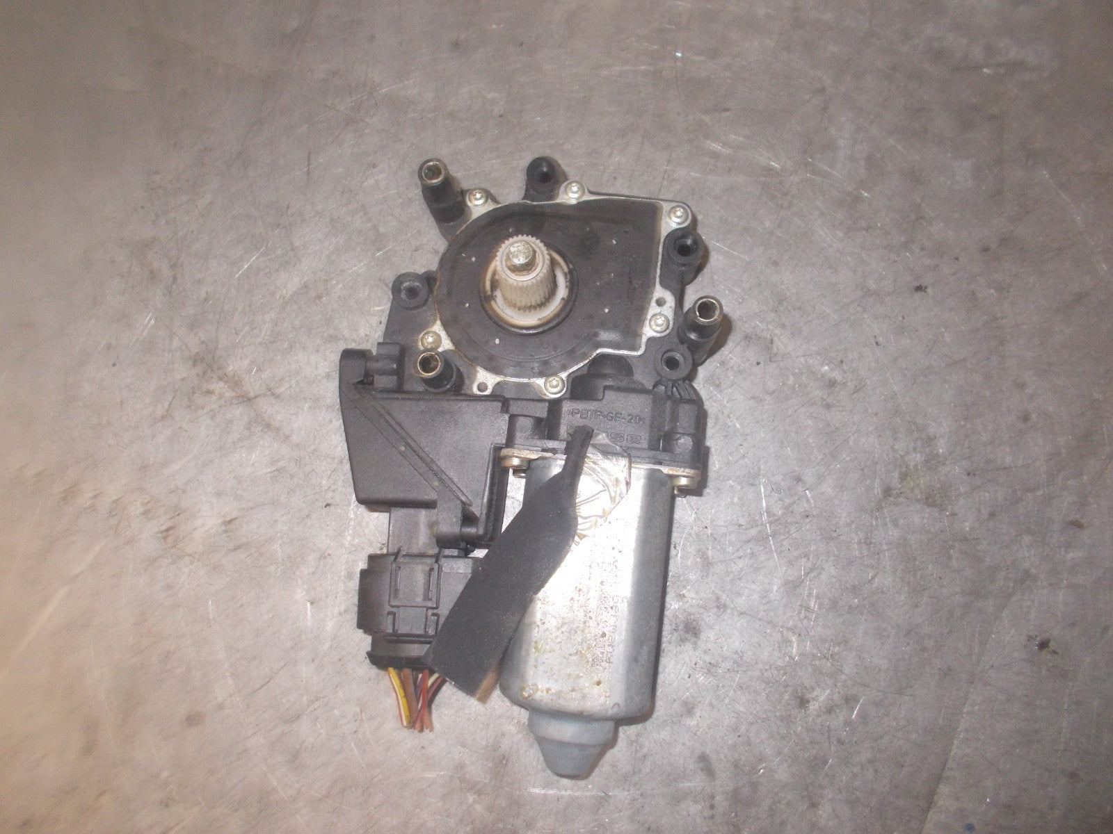 FORD FIESTA 2017 MK7 REAR WIPER MOTOR 8A61A17K441AE