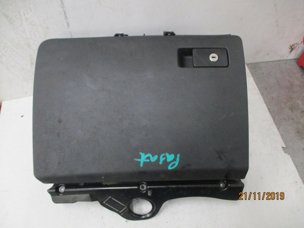 VW VOLKSWAGEN PASSAT B6 2008 INTERIOR STORAGE GLOVEBOX COMPARTMENT 3C2857101
