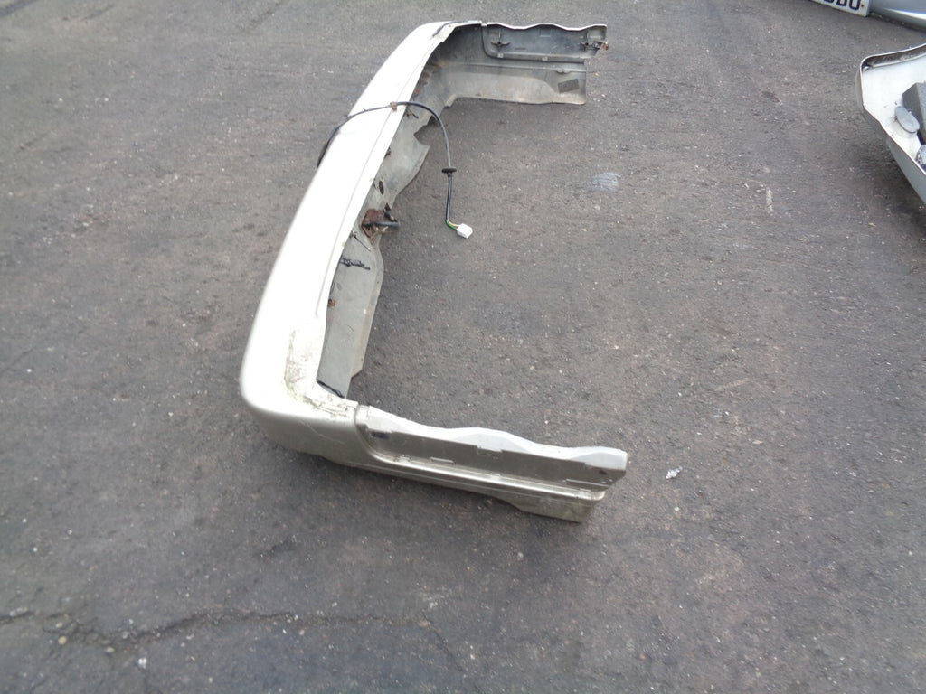 LAND ROVER RANGE ROVER P38 REAR BUMPER GOLD DAMAGED