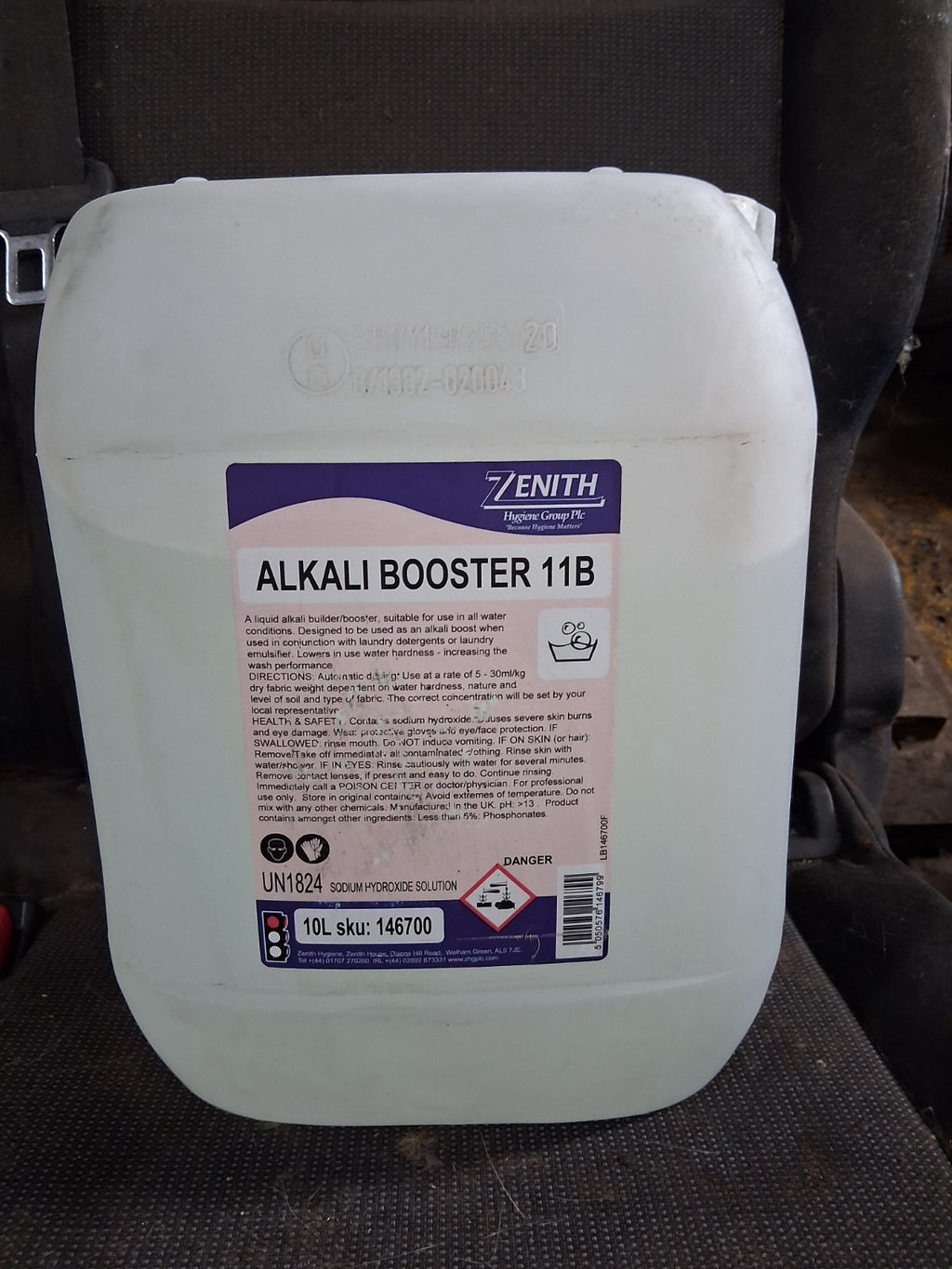 ZENITH HYGIENE ALKALI BOOSTER 11B DETERGENT WASHING SOLUTION 10KG
