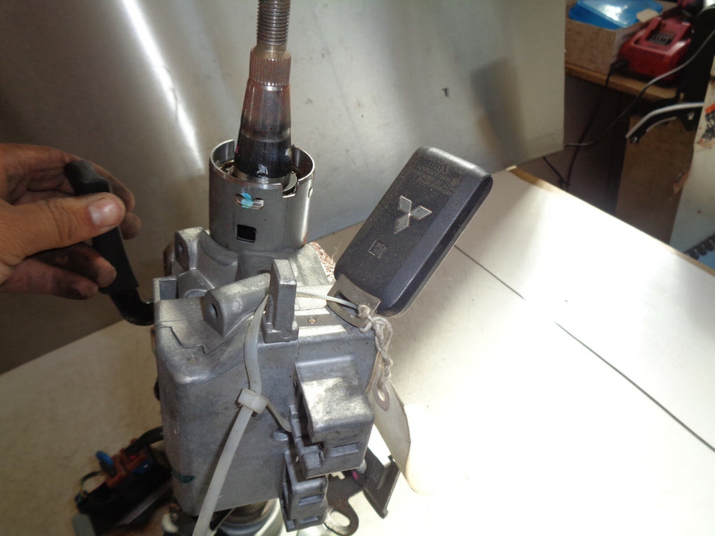 MITSUBISHI MIRAGE 2 MK6 2015 ADJUSTABLE POWER STEERING COLUMN MOTOR 8633A029