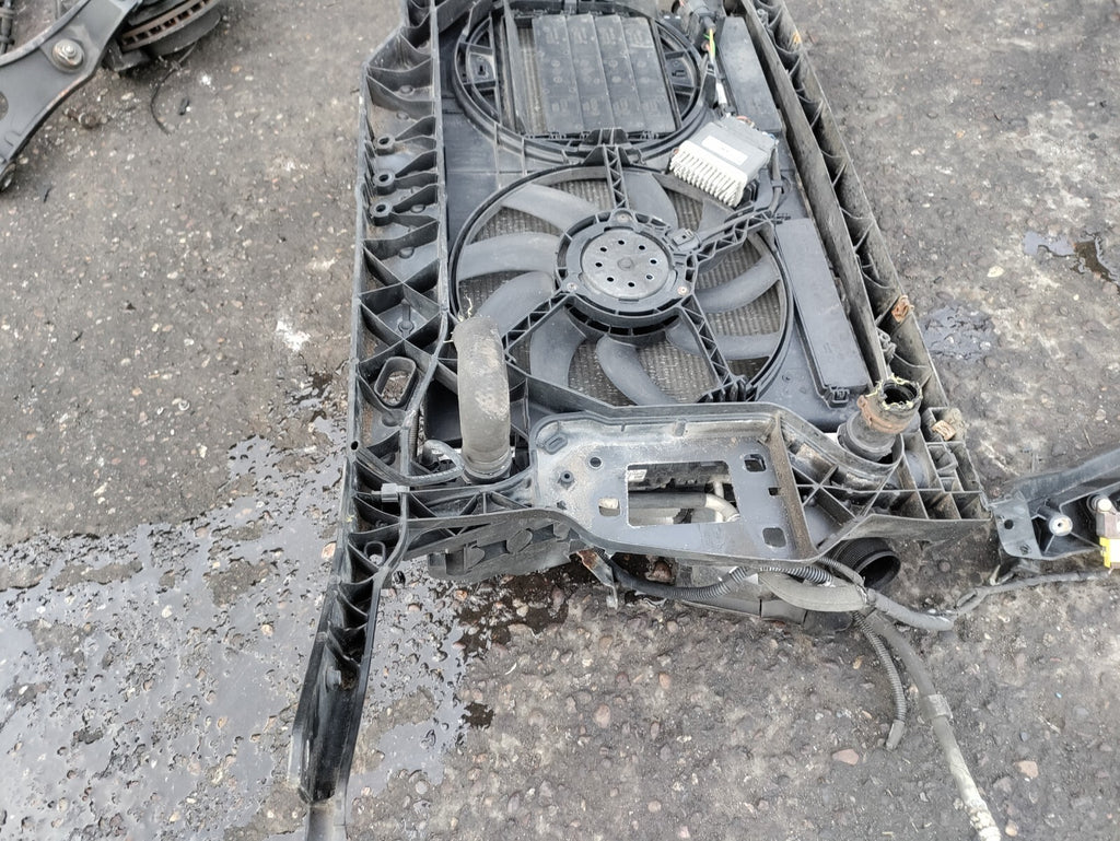 2008 AUDI A4 B8 2.0 DIESEL COMPLETE RADIATOR RAD PACK 8K0260401H