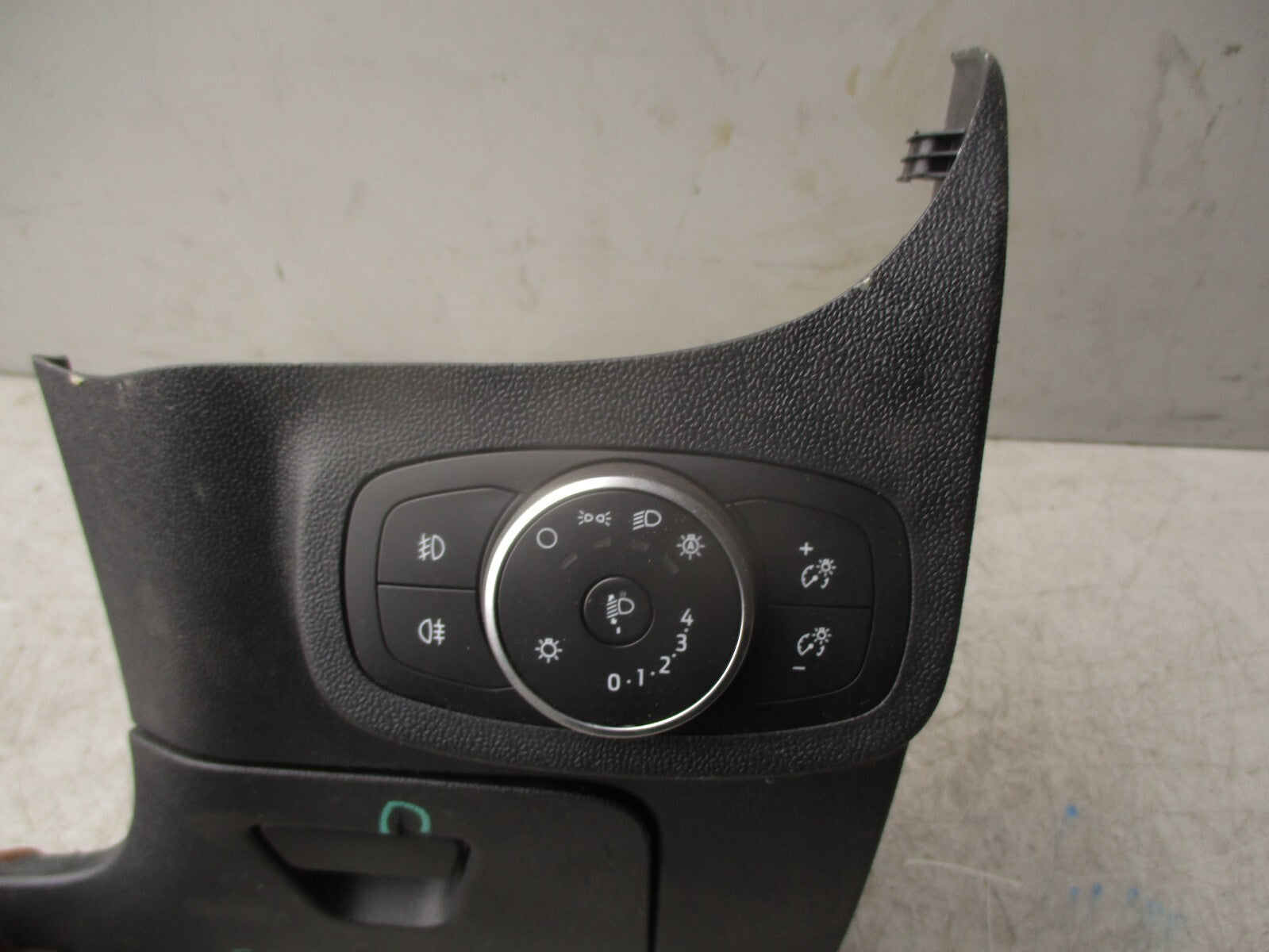 2021 FORD FIESTA MK8 LOWER DRIVER SIDE DASHBOARD GLOVEBOX TRIM PANEL H1BBA043K93