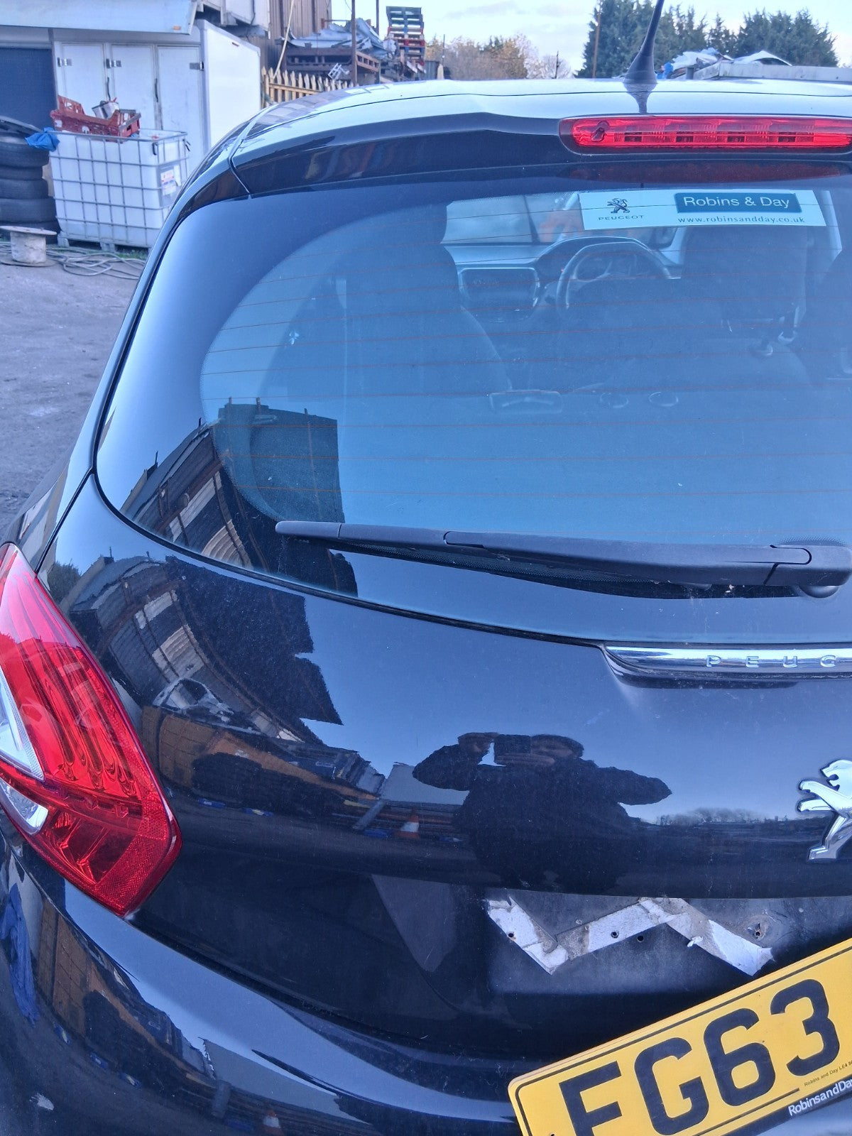 2014 PEUGEOT 208 COMPLETE REAR BOOTLID TAILGATE PEARL BLACK KTV