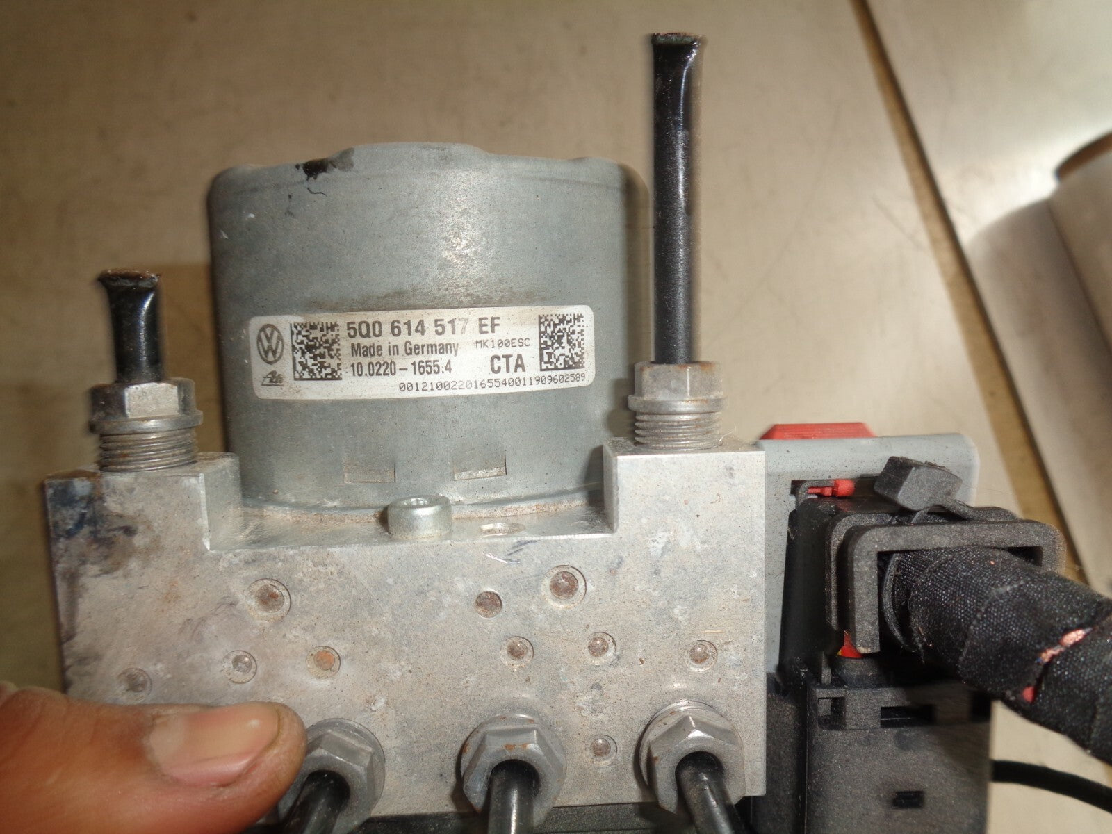 VW VOLKSWAGEN TIGUAN MK2 2019 2.0 DIESEL ABS PUMP & MODULE 5Q0614517EF