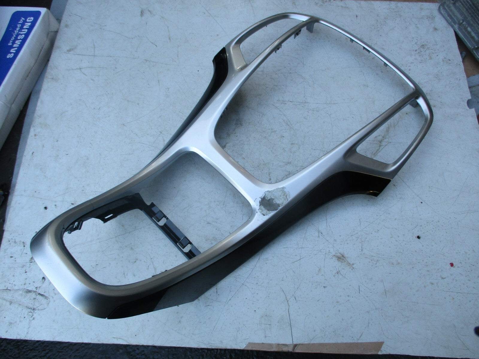 VAUXHALL ASTRA J MK6 2013 CENTRE CONSOLE SURROUND TRIM PIANO BLACK 13349237