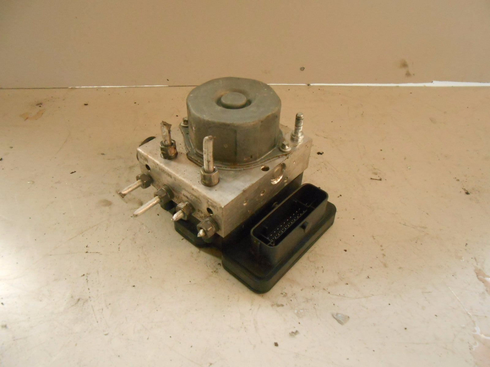RENAULT CLIO MK3 2008 ABS BRAKING PUMP & CONTROL MODULE 476601203R 0265956403