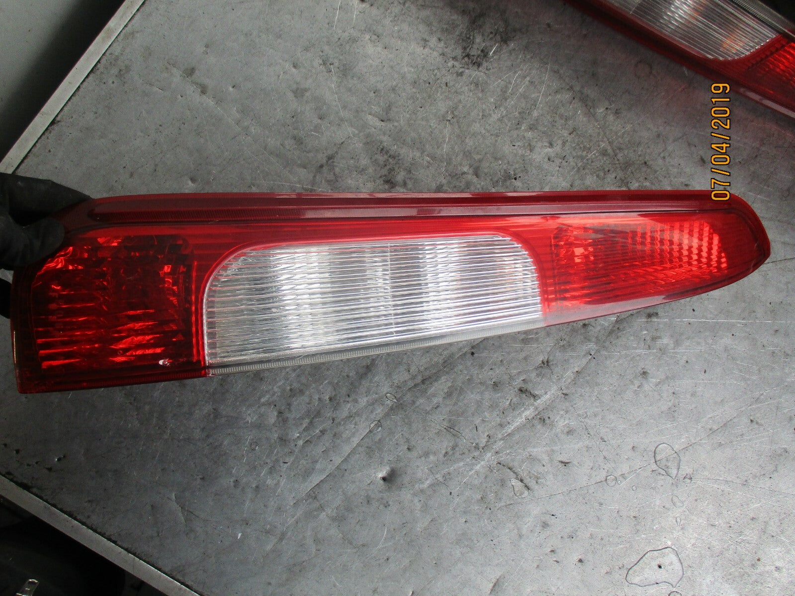 FORD FOCUS MK2 NSR PASSENGER SIDE REAR TAIL LIGHT