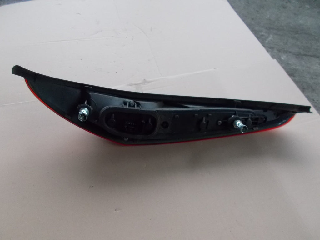 2004 FIAT PUNTO SPORT 16V 3DR NSR PASSENGER SIDE REAR LIGHT TAIL LIGHT 517202910