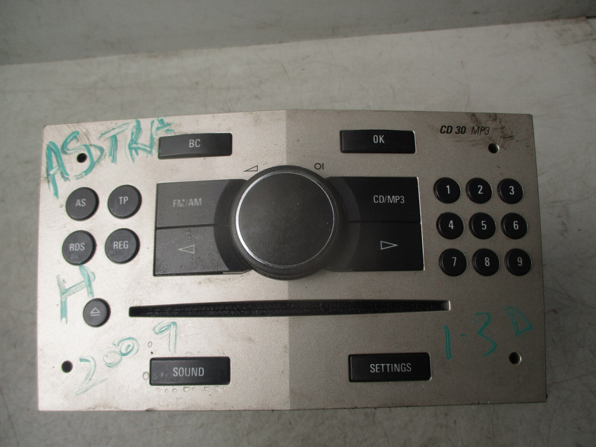 2009 VAUXHALL ASTRA H RADIO STEREO CD PLAYER 497316088 13289933