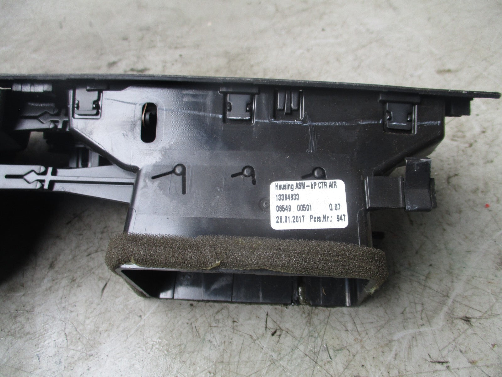 2017 VAUXHALL CORSA E CENTRE CONSOLE WITH AIR VENTS AND HAZARD SWITCH 13384933