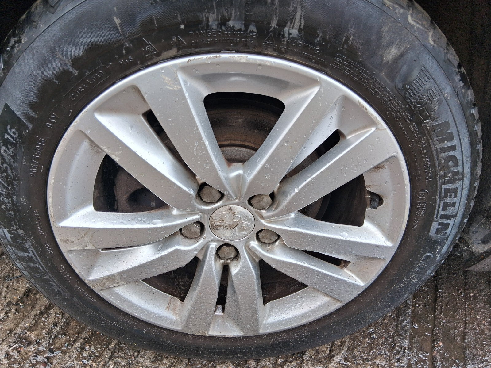 2015 PEUGEOT 308 MK2 ESTATE 16 INCH ALLOY WHEEL WITH TYRE 205/55R16