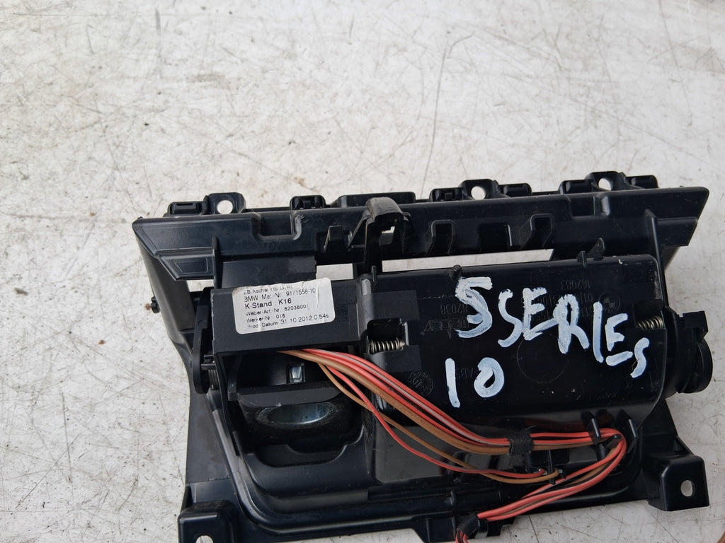 2010 BMW 5 SERIES F10 FRONT CUP HOLDER 12V SOCKET PORT STORAGE
