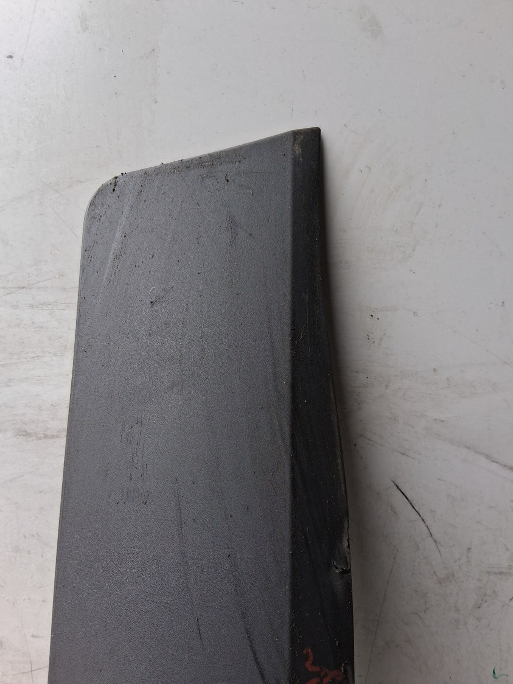 VAUXHALL CROSSLAND X 2018 OSR DRIVER SIDE REAR LOWER DOOR MOULDING TRIM 13482101
