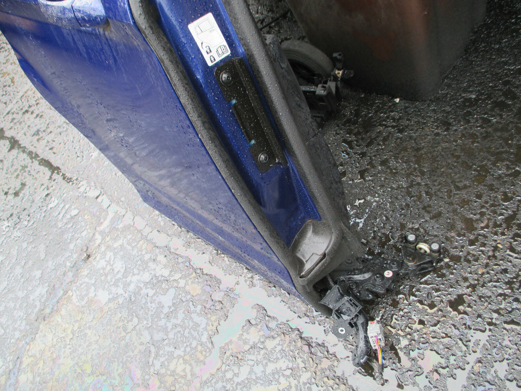 FORD B MAX 2017 OSR DRIVER SIDE REAR SLIDING COMPLETE DOOR BLUE