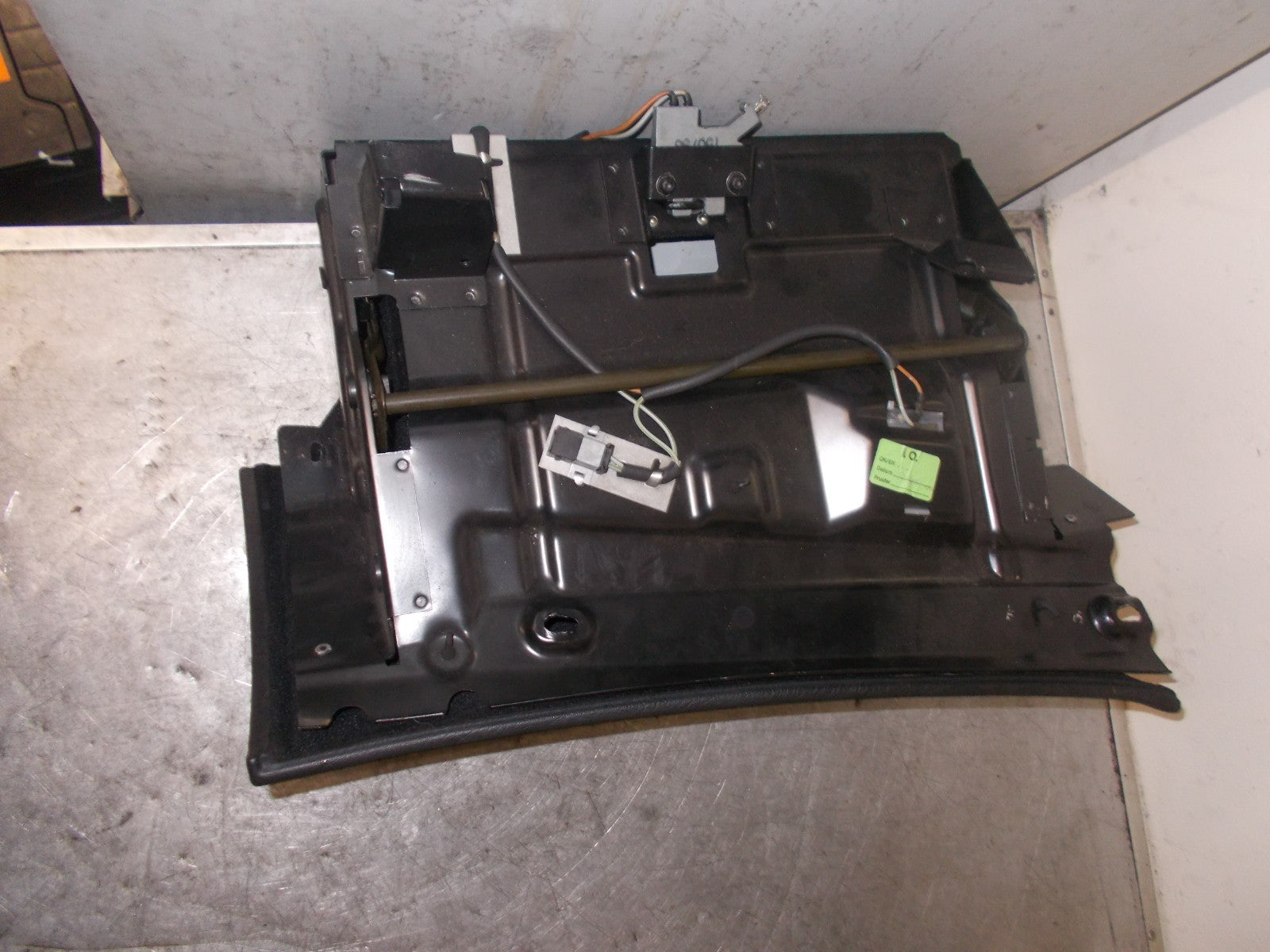 AUDI A8 1998 MK1 GLOVE BOX COMPARTMENT 4D2857095