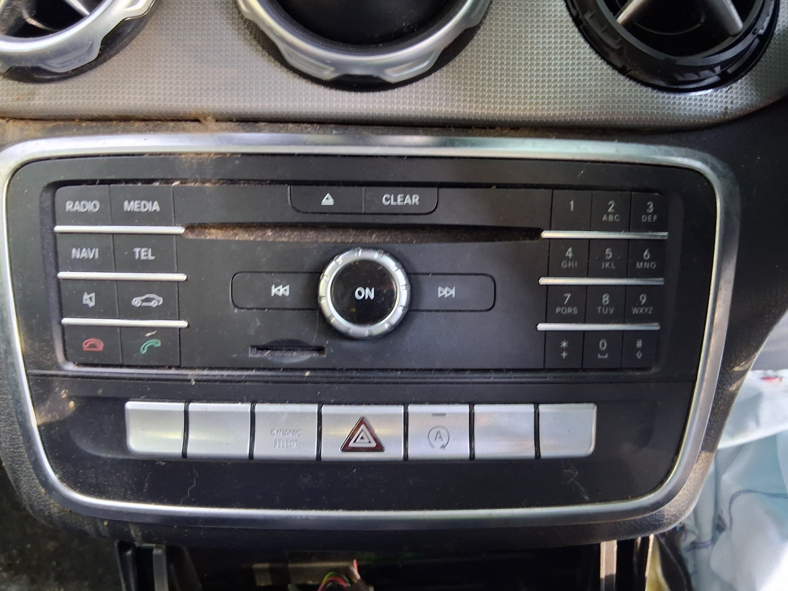 2019 MERCEDES BENZ GLA 180 X156 MULTI MEDIA  STEREO SAT NAV CD PLAYER HEAD UNIT