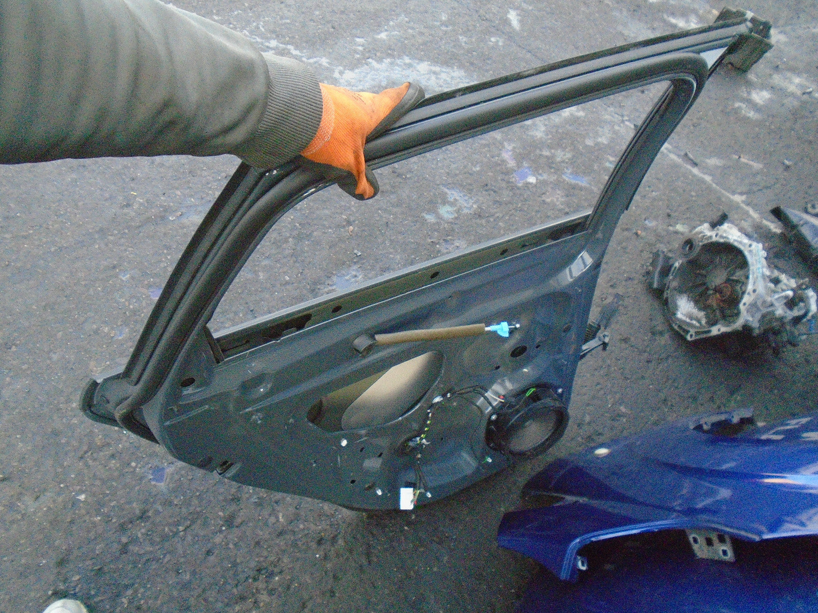 AUDI A3 8V 2017 5 DOOR NSR PASSENGER SIDE REAR DOOR BARE DAMAGED LX70 NANO