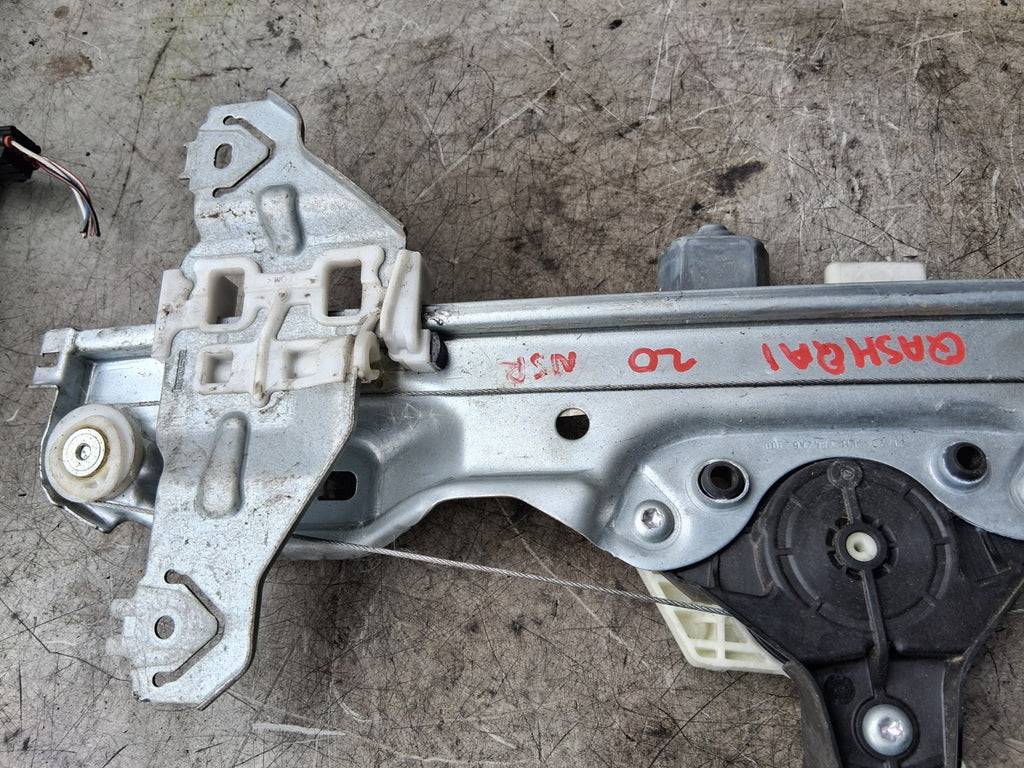 2020 NISSAN QASHQAI J11 MK2 NSR PASSENGER SIDE WINDOW MOTOR REGULATOR 82701HVOOC