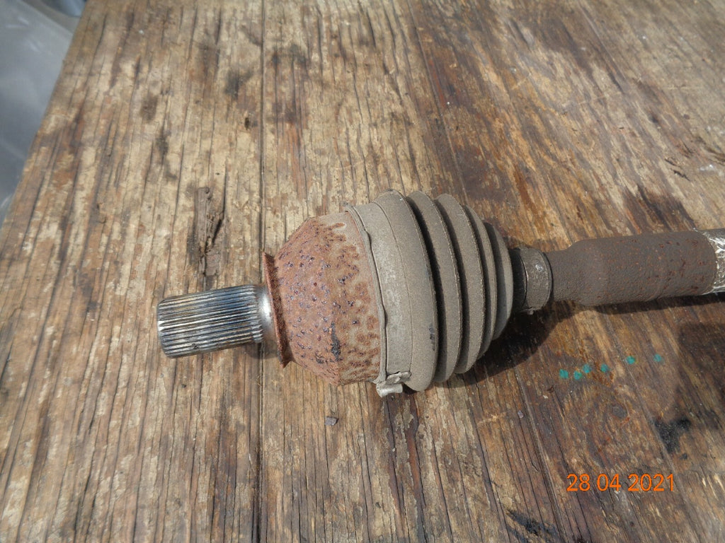 RENAULT TWINGO MK3 2017 0.9 PETROL LONG DRIVER SIDE FRONT DRIVESHAFT A4533503600