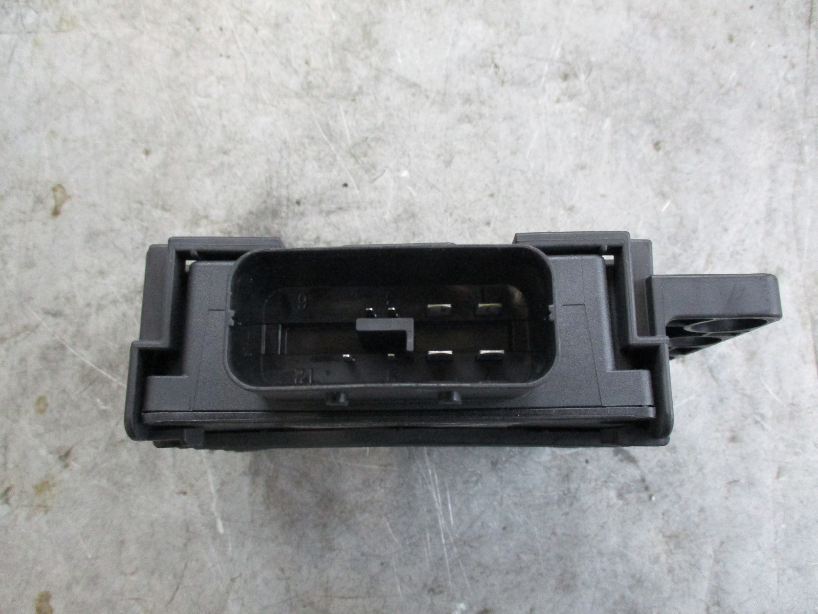 VOLKSWAGEN GOLF 5K (MK6) VOLTAGE STABILISER CONTROL MODULE 3AA919041A