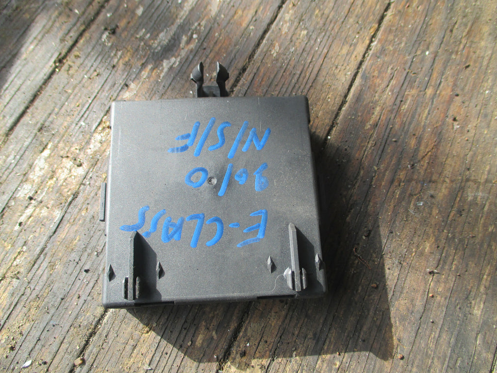 MERCEDES BENZ E CLASS W212 2010 NSF PASSENGER SIDE FRONT DOOR CONTROL MODULE