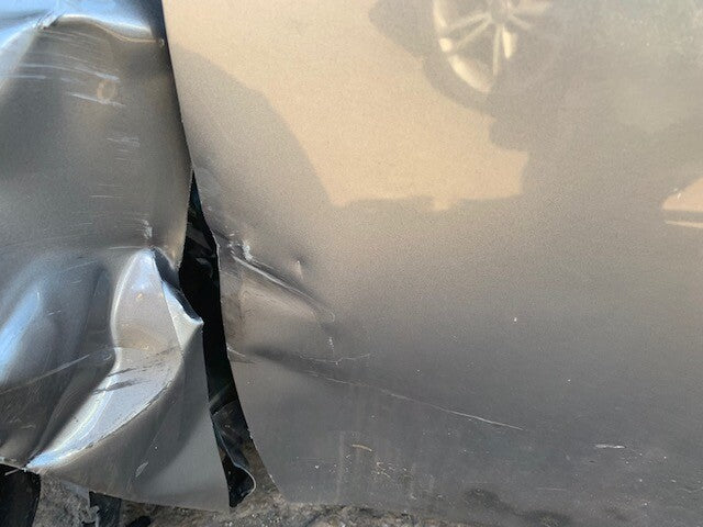 ALFA ROMEO GIULIETTA 940 NSF PASSENGER SIDE FRONT DOOR DAMAGED 318 GRIGIO GREY