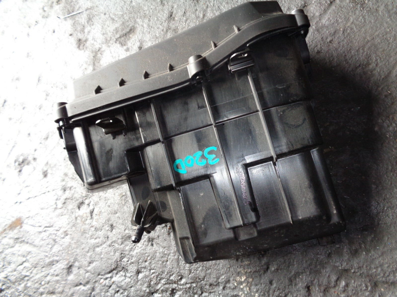 BMW 1 3 SERIES COMPLETE ECU STORAGE BOX 1290 8509914