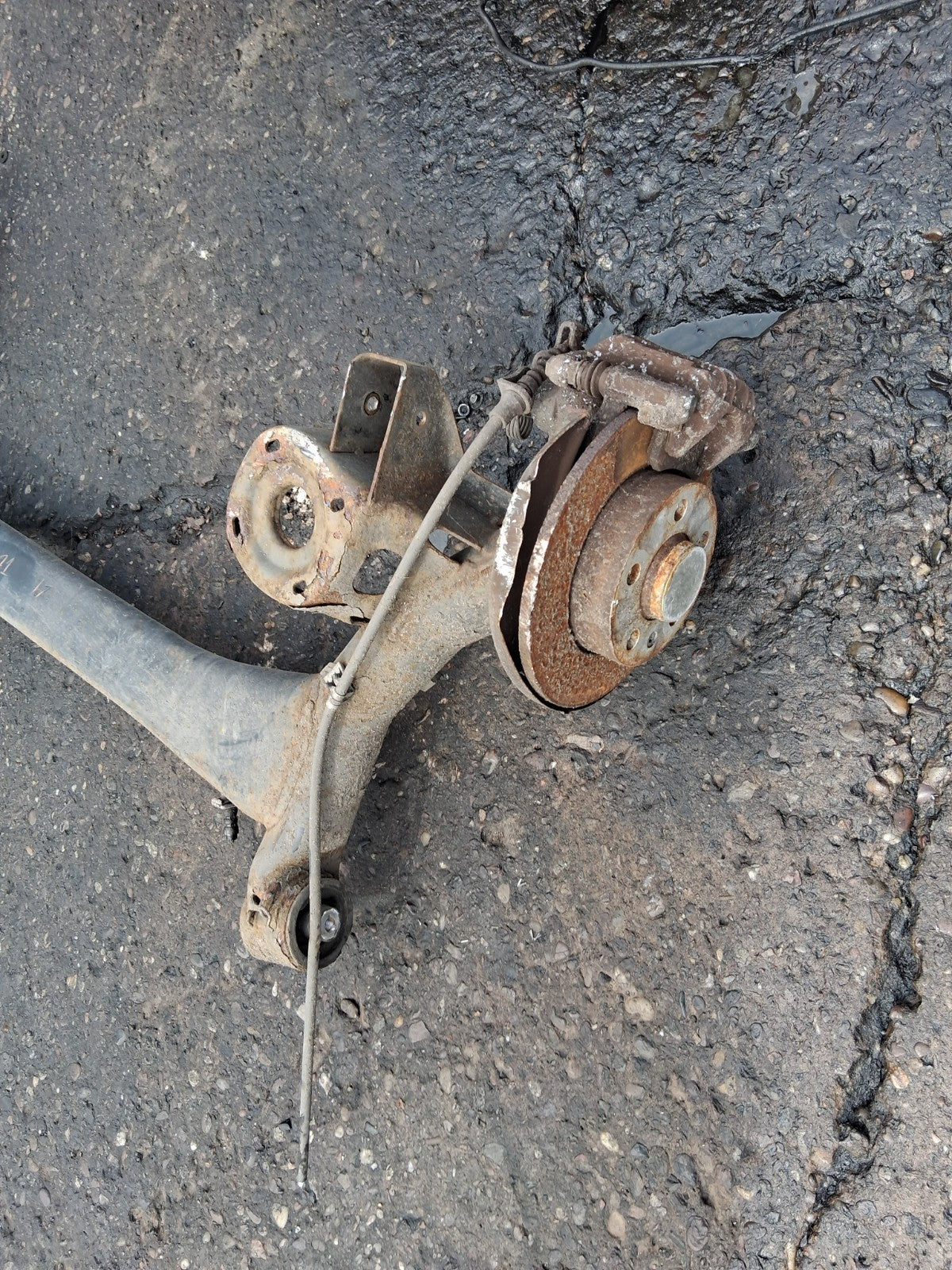 2017 AUDI A1 8X 3 DOOR REAR CALLIPER AXLE DISC TYPE