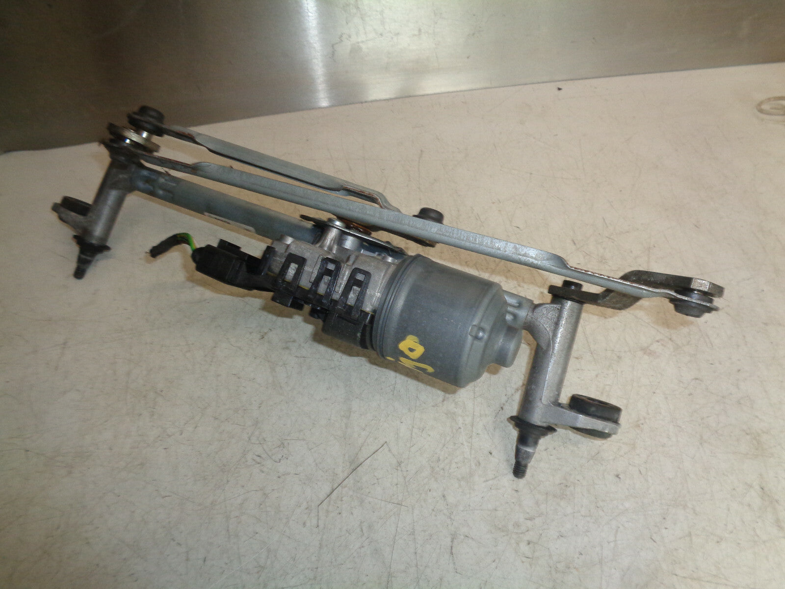 VW VOLKSWAGEN UP 2017 1.0 PETROL FRONT WINDSCREEN WIPER MOTOR LINKAGE 1S2955023C